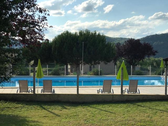 Camping Le Mondou Hotel Saint-Julien-de-Lampon Exterior foto