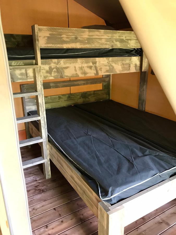 Camping Le Mondou Hotel Saint-Julien-de-Lampon Exterior foto